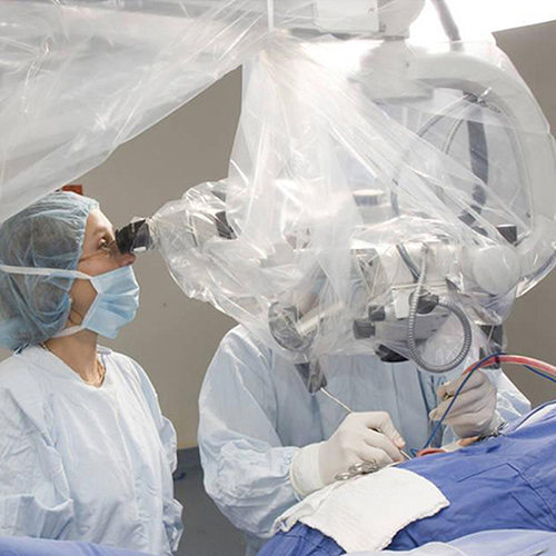 Disposable Surgical Microscope Covers for ZEISS and Leica Microscopes